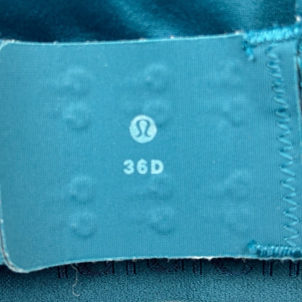 Lululemon Fine Form Bra 36D - Picture 5 of 9